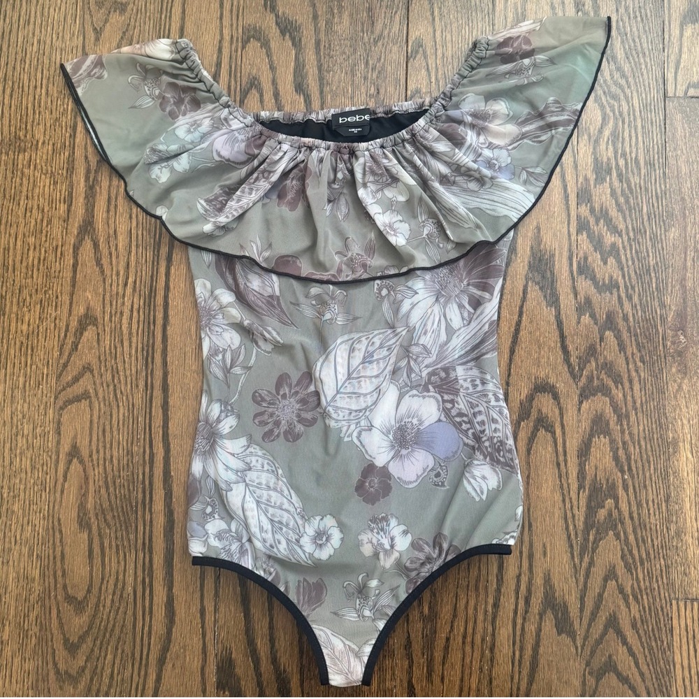 Bebe Womens XS Floral Mesh Off Shoulder Bodysuit Olive Green Ruffle Thong‎ Snap